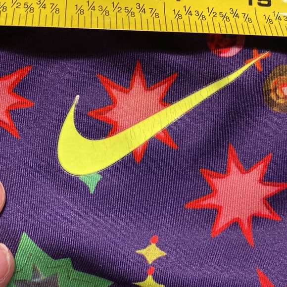 HP 🔥 - Nike - Limited Edition Leggings - L 🦄 - Picture 5 of 7